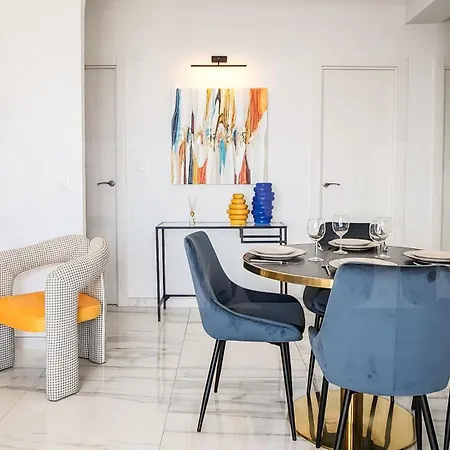 Apartment Sea-view Retreat 7 Minutes To The Rems Benalmadena